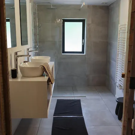 Le De Paul 乡村民宿 艾韦